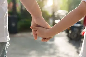 利剑护蕾 | @所有家长 这些防拐教育一定要做到！图片