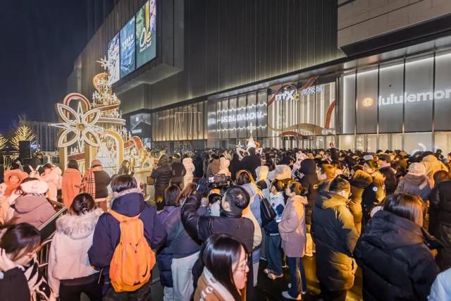 潮人心目中的必打卡地！呼和浩特的冬日C位新坐标“亮了”！