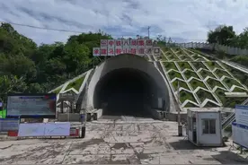 快了！重庆⇋昆明2小时！进度已超……→图片