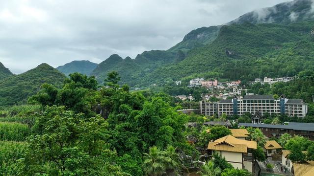 娘娘山：千里奔赴只为“凉”