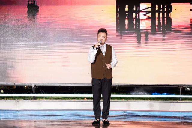 “相约滨海之夏”广场文化系列活动闭幕式暨“玉兰枝头听江南”江南民歌展演顺利举办