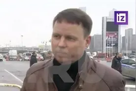 俄音乐厅恐袭中，一名保安和观众重返音乐厅撬门救出100多人图片