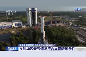 天舟七号船箭组合体垂直转运正在文昌航天发射场进行图片