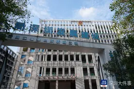 深圳一工地外围发现蚊虫孳生地，防蚊灭蚊死角莫忽视图片