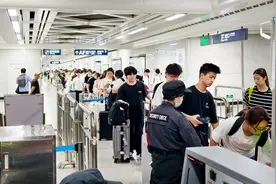 ​早半小时开、晚1小时关，地铁“小辛苦”只为你畅快图片