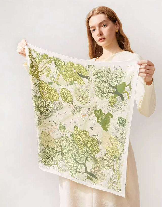 用一条丝巾，把百元单品穿出千元效果