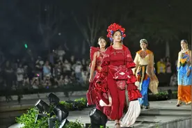 昨夜，芜湖神山公园上演视觉盛宴！图片