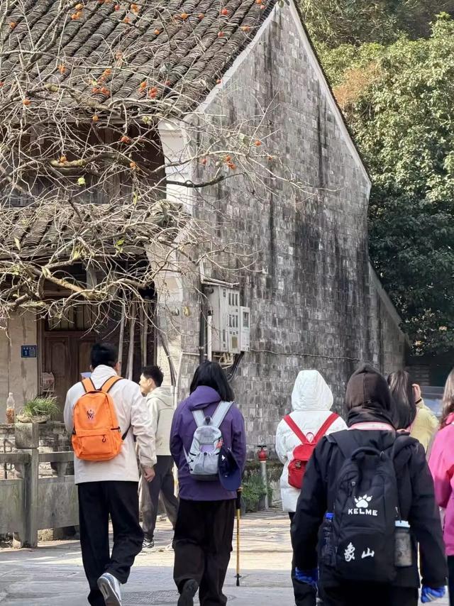 Hi走奉化① | 来栖霞坑，奔赴一场唐诗之路的千年约会吧！