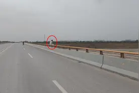 13岁男孩欲跳河轻生，西安消防迅速救援图片