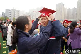 十八而志 逐光而行 娄底一中成人礼活动举行图片