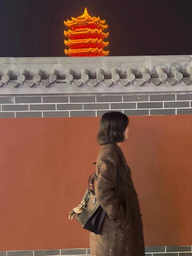 重庆女孩自制1.88元武汉游玩攻略，全国20多个省市网友都在买