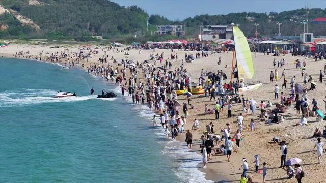 首破300万！新湄洲，新跃升！岛岸文旅融合谱新篇！