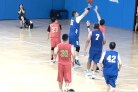 一家三代打篮球，申城专业人士谈“升温的篮球热”，不再是年轻人专利图片