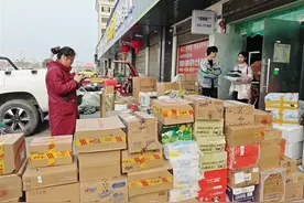 县乡村三级物流体系助力，湖北蕲春乡村居民足不出户打年货图片