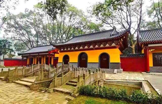 今天过节，荆州多地免票！