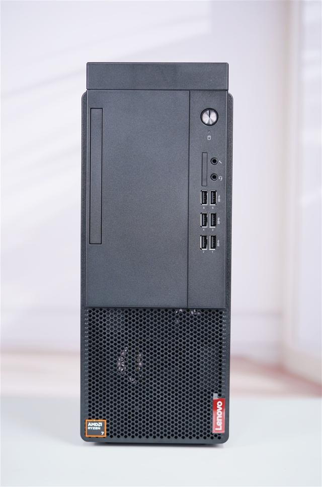 锐龙7 8700G商用机大战酷睿i7-14700：几乎全程碾压