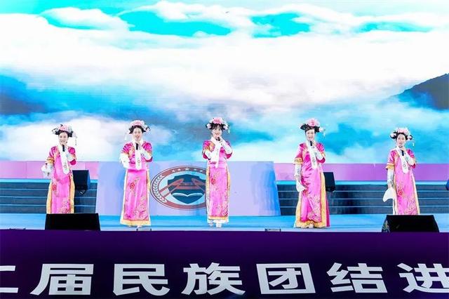 “歌声架桥梁 文化兴边疆” 2025年国门文化“极边好声音——红河国门歌会”在云南河口成功举办