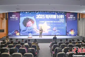年轻人“主动失眠”不分国界 夜晚该如何面对手机？图片