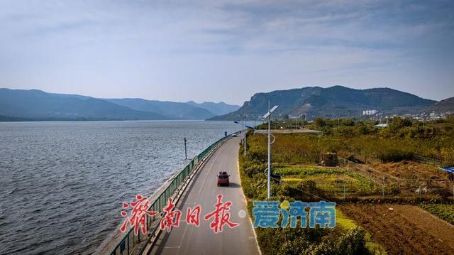 一年四季 泉在济南丨济南卧虎山水库 秋染山水美景醉游人