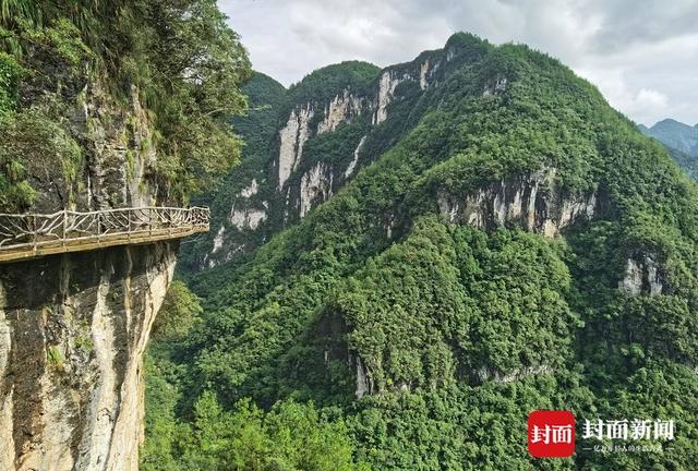 诚邀游客共赏秋日盛景 四川达州巴山大峡谷推出金秋钜惠｜创5A·巴山大峡谷更好玩