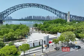 武汉产老火柴盒元素融入墙体，硚口江滩9座闸口“上新”图片