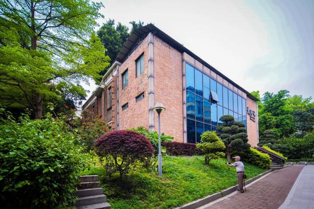 解闷必备！老城区徒步路线+2，探秘“百变”视觉廊道！