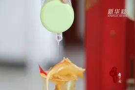 千城百县看中国丨吹糖人——舌尖上的传承图片
