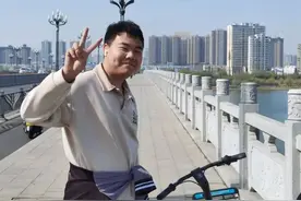 00后的郭佳伟，答辩前突然就“跑”了……图片