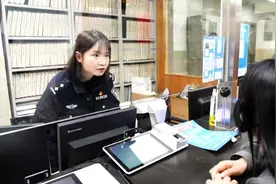 “小窗口 大服务” 上海警方优化营商环境图片
