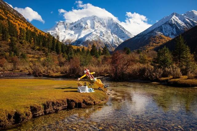实拍亚拉雪山，11月的川西美景势必再火一个！