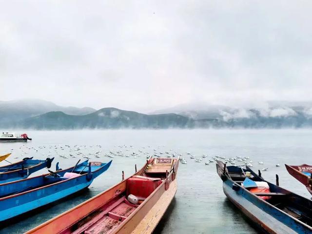 【冬季暖阳 凉山不凉】一湖碧水映云天，摩梭风情醉心间