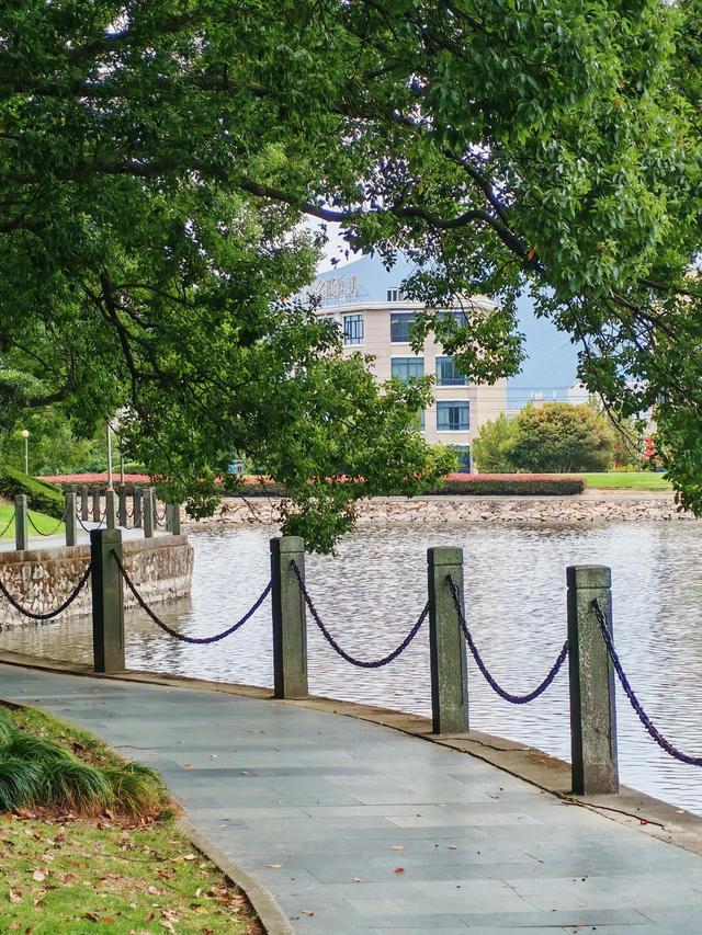 晚潮｜东谷湖煨时光