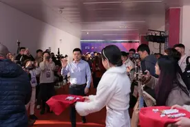 斯诺克世界公开赛玉山揭幕 丁俊晖领衔中国军团冲冠图片