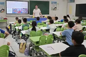 助力感知传统文化，暑托班里学非遗图片