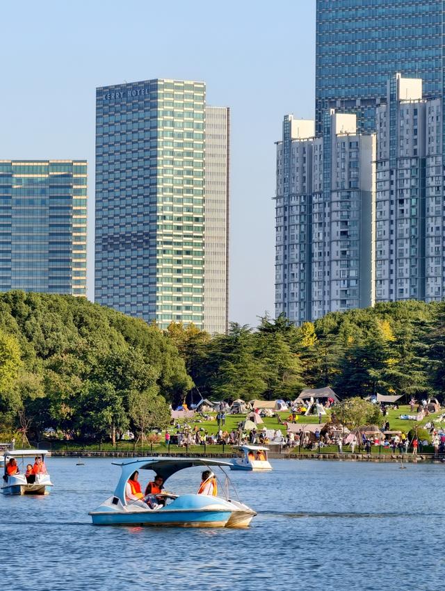 降温前的惬意周末 蓝天夕阳无限好