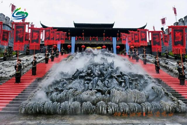 红色、生态、文化！这场龙山深度行，让嘉宾考察团“心动”了