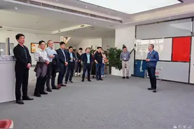 车光融合产生怎样的“化学反应”？专家团走进武汉江夏实地调研图片