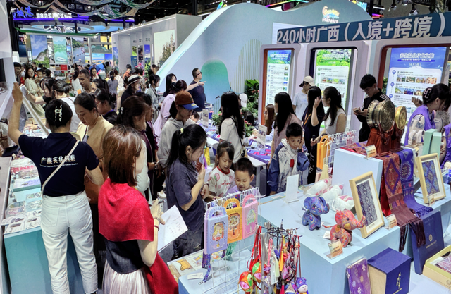 第22届中国—东盟博览会旅游展区广西文化旅游形象展厅圆满收官！火爆人气彰显壮美广西魅力
