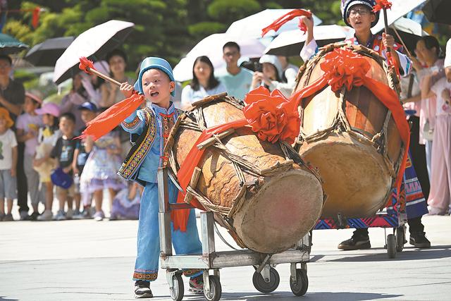 人民日报整版聚焦：文旅融合 精彩纷呈