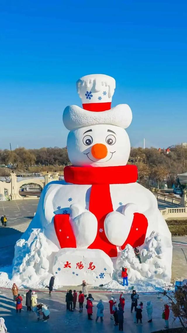 哈尔滨雪人天团营业，把冬天甜成棉花糖