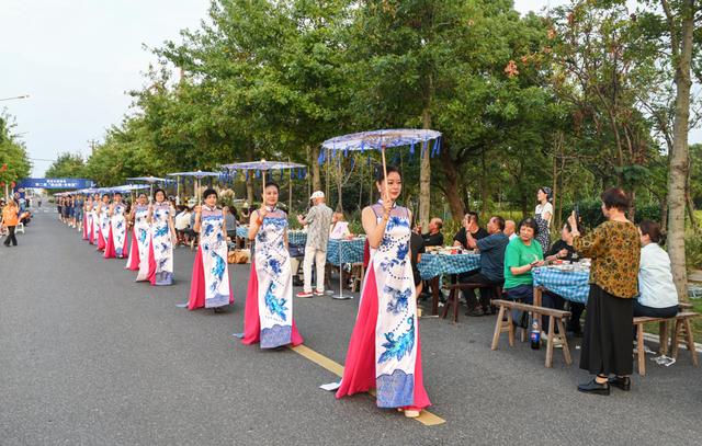 品河鲜、看湿地走秀、逛市集……第二届“金山宴·水飨宴”热闹开席