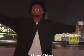 甲亢哥重庆行最后用十几分钟，在游轮上配合无人机全方位展示重庆夜景：中国是一个被低估的地方，太美丽了！图片