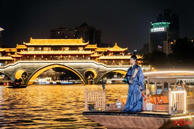 双节假期结束，各大景区纷纷晒出亮眼成绩单