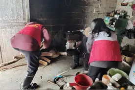 桃源县郑家驿镇：心系弱势群体温与饱 雪天走访彰显初心图片