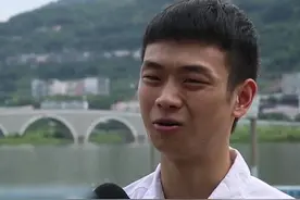 120秒！重庆小伙紧急施救 溺水小女孩从死亡线上被拉回丨看见正能量图片