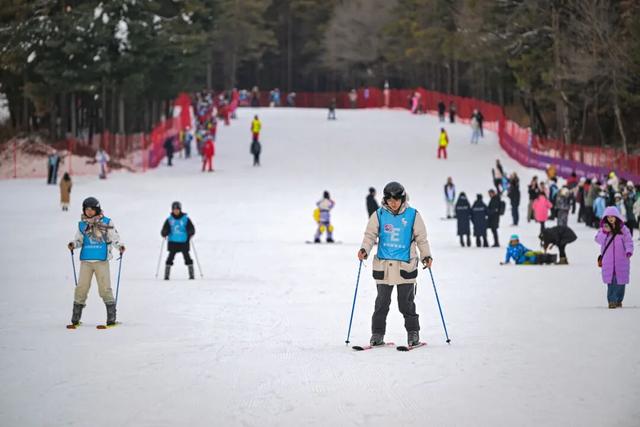 假期结束，免费继续！长春一雪场发布最新消息→