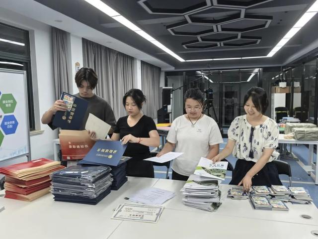 松江大学城新生见面礼！34000份文旅护照免费发，玩遍松江享专属折扣