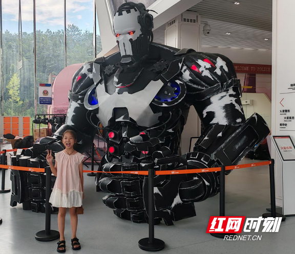 组图 | “亲子游”去哪玩？南岳祝融探火太空体验馆迎客忙