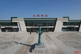 记者实探｜三星堆大立人、绵竹年画、古羌族碉楼……川青铁路一路美景，车站亦是风景图片
