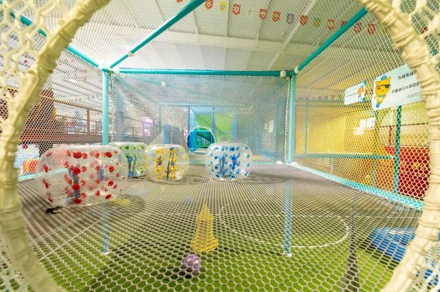京西大本营1500㎡空中绳网城堡上线！彩虹桥、蜂巢迷宫……嗨玩一整天????